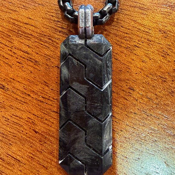 David Yurman Chevron Dog Tag Pendant with Sterling Silver Box Chain - Picture 3 of 3